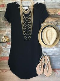 The Fun in the Sun Tunic Dress in Black is comfy, fitted, and oh so fabulous! A great basic that can be dressed up or down! Sizing: Small: 0-3 Medium: 5-7 Large