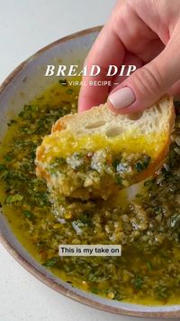 This Olive Oil and Balsamic Vinegar Bread Dip Recipe is an easy appetizer that you can make a few minutes before your dinner party. The best thing is that you don't sacrifice any flavour for speediness.