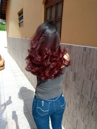 Cherry Chic: Trendy Hairstyles That Accentuate Your Red Tresses