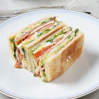 Official Maison Ladurée UK “Club Ladurée” with chicken, bacon and creamy mayonnaise