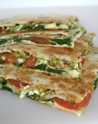 Spinach and Tomato Quesadilla with Pesto - vegetarian recipe