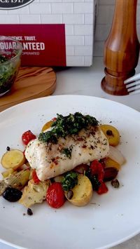 Make this simple and delicious baked Mediterranean cod dish with Omaha Steaks Wild Alaskan Cod Fillets and asavory vegetable blend. This is ann easy and healthy one-pan baked family meal. 📸 Sugar Maple Farmhouse