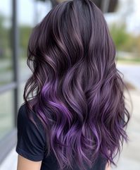 Smoky lavender highlights are an one-of-a-kind loss hair shade selection that adds a touch of cool shade to any base. These highlights are ideal for those wanting to include a little seasonal flair to their appearance.