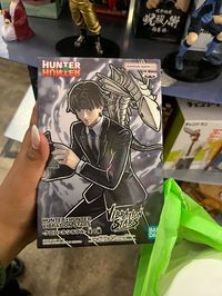 Chrollo figure from hot topic✨