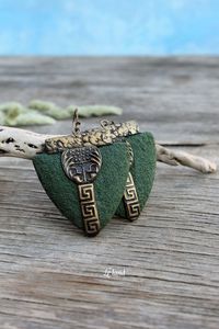 Bohemian Earrings Art Deco Green Black earrings by Lelandjewelry