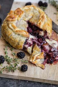 Blackberry Thyme Baked Brie En Croute