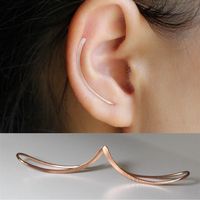 These gorgeous ear pins are made of 14k Rose gold filled ,Sterling silver or 14k gold filled 0,8mm wire and with a hammered and polished finishing. I ship all items in a jewelry gift box Measures:30mm. 20 gauge - 0.8 mm