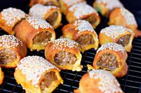 So simple and flavoursome these lamb kofta fathead sausage rolls are a great meal for breakfast, lunch or dinner. Easy to make with simple ingredients.