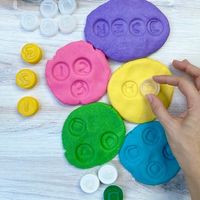 4,988 Likes, 447 Comments - PLAY AT HOME & EASY RECIPES (@mothercould) on Instagram: “🎉GREENSGIVING GIVEAWAY🎉 (#AD) Making DIY toys out of recycled items is all about saving and reusing…”