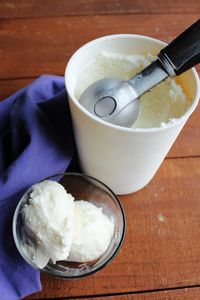 Homemade Vanilla Ice Cream Without Eggs 5