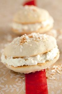 Coconut Whoopie Pies