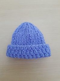 Sammy B's knitting patterns : Sammy's ribbed medium preemie hat