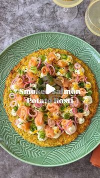 Vanya Insull on Instagram: "If the video alone isn’t enough to convince you, let me paint a tasty picture; A golden, crispy potato rosti, a tangy and herby whip made from crème fraîche, capers, chives, and lemon, salty smoked salmon, fresh cucumber and slightly sweet pickled red onion. 🤤

This impressive recipe would be perfect for Christmas Day brunch. 🤩

🍋 INGREDIENTS
• PICKLED RED ONION
¼ cup red wine vinegar
¼ cup sugar
½ red onion, finely sliced

• ROSTI
1kg Agria potatoes, peeled
50g butter, melted
1 tsp olive oil (for frying)

• TOPPING
250g crème fraîche
2 Tbsp drained capers, chopped
2 Tbsp fresh chives, finely chopped
½ lemon, zest and juice
180g smoked salmon, sliced
½ cucumber, cut into ribbons

🍋 INSTRUCTIONS
1. Pickled Red Onion: In a small bowl, combine the sugar, and re