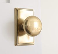 Serena Thompson of The Farm Chicks shares her process for selecting entry door knobs and door knobs for her new French Provincial home.