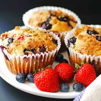 Fruit Explosion Muffins – Mixed Berry Muffins