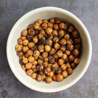 Ranch Seasoned Air Fryer Chickpeas are simple to make and super delicious! You only need six ingredients and less than half an hour to make them.