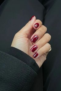 "Cherry Nails" Is Winter's Most Expensive-Looking Nail Trend