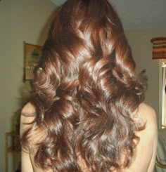 Hair Inspo Brunette, Pretty Brown Hair, Bouncy Curls, Hair Inspo Color, Aesthetic Hair, Hairstyles Haircuts, Gorgeous Hair