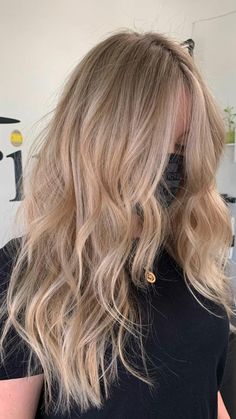 Blonde Hairstyles For Brunettes, Low Maintainence Blonde, Light Brown Almost Blonde Hair, Light Brown Hair Into Blonde, Natural Blonde Baylage, Different Levels Of Blonde, Blonde Highlights On Dirty Blonde Hair With Money Piece, Neutral Medium Blonde Hair, High Light Hair Blonde