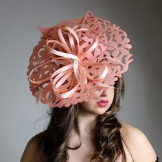 Beautiful fascinator with laser cut fabric. Accentuated with satin ribbon and matching feathers. Laser Cut Fabric, Hats And Fascinators, Kentucky Derby Hats, Men's Hats, Louisville Kentucky, Wedding Hats, Derby Hats, Bridal Headpieces, Kentucky Derby