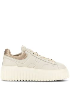 sand beige leather panelled design metallic effect embroidered logo to the side decorative stitching logo-print tongue contrasting heel counter round toe front lace-up fastening branded insole rubber sole Cream Lace-up Platform Sneakers With Textured Sole, Beige Lace-up Platform Sneakers With Rubber Sole, Cream Low-top Platform Sneakers With Rubber Sole, Beige Low-top Platform Sneakers With Rubber Sole, Beige Leather Platform Sneakers With Round Toe, Cream Low-top Platform Sneakers, Cream Leather Sneakers With Stitched Sole, Beige High-top Sneakers With Stitched Sole, Beige High-top Leather Platform Sneakers