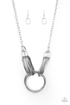 Layers of oblong silver links connect to a collection of oversized textured and shiny silver rings creating a dramatic centerpiece. Attached to a silver chain, the rustic links create an unconventionally edgy statement below the collar. Features an adjustable clasp closure. Sold as one individual necklace. Includes one pair of matching earrings. Paparazzi Earrings, Silver Link Necklace, Bling Fashion, Silver Bling, Feeling Pretty, Lip Sync, Paparazzi Accessories, Paparazzi Jewelry, Shiny Silver