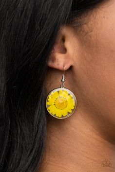 Bordered in a silver fitting, a pressed yellow daisy is encased inside a glassy frame for an enchanted floral look. Earring attaches to a standard fishhook fitting.

 Sold as one pair of earrings. Join Paparazzi, Paparazzi Accessories Jewelry, Pink Giraffe, Yellow Daisy, Daisy Earrings, Yellow Earrings, Fish Hook Earrings, Paparazzi Accessories, Paparazzi Jewelry