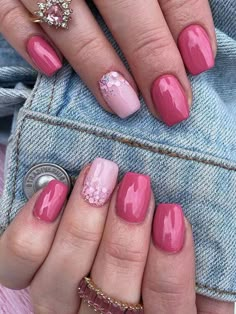 April Nails 2024: Spring Colors & Trends - Fresh, Bold & Elegant Ideas Coffin French, Short Fake Nails, Valentine Nails, Nagel Tips, Colorful Nails, Nails Tips, Fake Nails With Glue, Fake Nail, White French