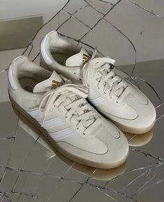 Look Adidas, Dr Shoes, Shoe Wishlist, Hype Shoes, Shoe Inspo, Aesthetic Shoes, Swag Shoes, Pretty Shoes, Dream Shoes