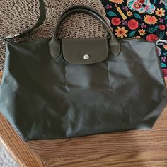 Le Pliage Longchamp Crossbody Longchamp Bag Le Pliage, Longchamp Crossbody, Longchamp Bags, Bag Lady, Green, Women Shopping, Color