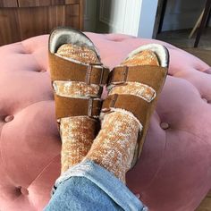 —@charlychuck - Chill before working 😏 🧡 💖 Winter Sandals With Faux Fur Lining And Round Toe, Casual Shearling Sandals For Winter, Casual Shearling Sandals With Round Toe, Winter Shearling Sandals With Round Toe, Birkenstock Arizona, Green Velvet, Rug Shopping, Furniture Accessories, Sandal Espadrille