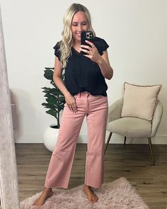 Vervet Skye Wide Leg Non Distressed Crop Jeans - Silver Pink Dark blush pink Zip up Non Distressed Released hem Wide leg Great stretch 92% Cotton 6% Polyester 2% Spandex Imported Sizing: 0/24, 1/25, 3/26, 5/27, 7/28, 9/29, 11/30, 13/31, 15/32 Adrienne is a size 4 and is wearing a size 1 True to size for Vervet Skinny Fit - size up if you are between sizes Need more sizing help? Check out our Jeans Sizing Guide here Measurements:9.5" Rise (mid rise)27" inseam (size 1) 0/24: Waist: 13.0" 1/25: Wai What Not To Wear To Work, Wide Leg Colored Jeans, Cropped Wide Leg Pants Outfit Summer, What To Wear With Pink Pants, Subbing Outfits, Mauve Pants Outfit, Corduroy Pants Outfit Aesthetic, Lazy Teacher Outfits, Size 12 Fashion For Women