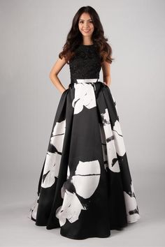 Modest Prom Dress, Modest Prom Dresses, Black Ball Gown, Modest Prom, Prom Dresses Modest, Wedding Dresses Strapless, Modest Wedding Dresses, Bold Patterns, Garment Bag