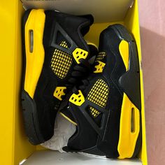 Size 5 Grade School (Women’s 6.5) Worn Once, Great Condition Comes With Box 2023 Color, Jordan Shoes Retro, Shoes Retro, Kids Jordans, Jordan 3, Grade School, Jordan Retro, Jordan Shoes, Yellow Black