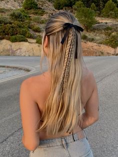 Summer Hairstyles Slick Back, Birthday Hairstyles For School, Recruitment Hairstyles, Dainty Hairstyles, 8th Grade Graduation Hairstyles, Fun Braided Hairstyles, Cut Hairstyles For Long Hair, Country Concert Hairstyles, Going Out Hair