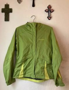 Redington Green Rain Jacket Fishing Womens Medium Hooded | eBay Green Rain Jacket, Waterproof Jacket, Brands Outlet, Vest Jacket, Ebay Finds, Fun Sports, Rain Jacket, Fishing, Coats Jackets