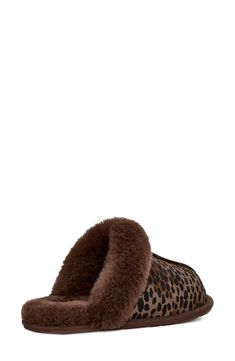 Spotted Animals, Women Slippers, Walking Boots, Fishing Outfits, Hip Bag, Shop Mens Clothing, Calf Hair, Real Fur