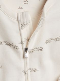 Journey into dreamy bliss with this long-sleeve one-piece pajama.  Luxuriously made from SUPIMA® cotton, a customer favorite for its soft and durable craftsmanship, ours is cut with zipper guards so your little one will sleep peacefully.  Crew neck Gender Neutral Outfits, Sleep Peacefully, Elephant Parade, Smoothie Healthy, Neutral Baby Clothes, Baby Fits, Baby Gown, One Piece Pajamas, Banana Smoothie