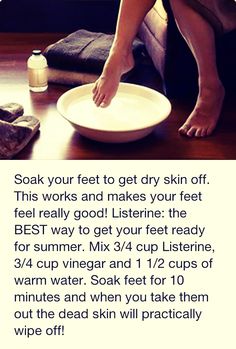 How to Get Soft Feet Autogenic Training, Diy Moisturizer, Home Health Remedies, Foot Soak, Beauty Remedies, Skin Care Remedies, Beauty Skin Care Routine, Homemade Beauty Products, Health And Beauty Tips