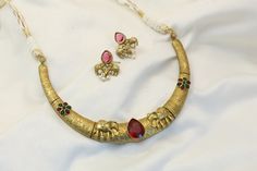 Antique Gold Tone Red Necklace Set (T102-53) Earrings - 1.5 inches Red Antique Gold Necklace, Elegant Red Gold Plated Necklace, Traditional Adjustable Red Jewelry Sets, Fine Jewelry Red Gold-plated Necklace, Red Tarnish-resistant Gold-plated Necklace, Red Necklace Set, Red Necklace, Antique Gold, Necklace Set