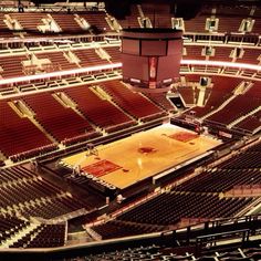 Nba Stadium, Lapangan Basket, Arena Design, Nba Arenas, United Center Chicago, Basketball Arena, Stadium Wallpaper, Chicago Buildings, Bleacher Seating