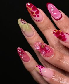 Green Orchid Nails, Orchid Nail Art, Orchid Nail Designs, Orchids Nails, 3d Nail Designs Fruit, 3d Orchid Nail Art, Gyaru Nails Tropical, Kylie Nails