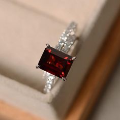 Garnet Wedding Rings, Garnet Wedding, Blue Diamond Engagement Ring, Red Gemstone Ring, Sterling Silver Garnet Ring, Garnet Engagement Ring, Silver Engagement Ring, Bridal Engagement Rings, Ruby Engagement Ring