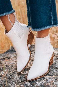 snakeskin texture ankle boots Wedge Winter Boots, Winter Wedding Shoes, Pointed Ankle Boots, Slide On Sneakers, Neutral Shoes, Affordable Shoes, White Booties, Spring Boots, Spring Sandals