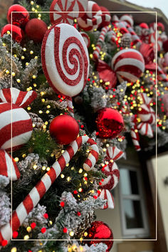 candy cane christmas home outdoor decor Candy Cane Christmas Decor, Christmas Candy Cane Decorations, Front Door Inspiration, Lights For Christmas, Candy Cane Lane, Door Inspiration, Candy Cane Christmas, Christmas Front Doors, Hot Coco