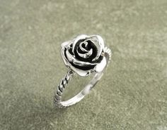 Silver Rose Ring Sterling Silver Ring Romantic Flower by KRAMIKE Coquette Rings, Etsy Rings, Promise Jewelry, Silver Rose Ring, Unique Silver Rings, Rose Blossom, Antique Engagement Ring, Rose Vintage, Rose Ring