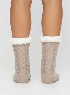 Winter Socks  Soft fleece lining, grip on sole   Non-stretch  Cold hand wash  For hygiene reasons, this item cannot be returned Beige Slippers, Beige Socks, Socks Outfit, White Socks, Winter Socks, Zipper Boots, White Gloves, Casual Tank Tops, White Sock