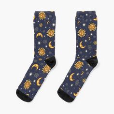 Super soft all-over printed knit socks with extra cushioning in the sole. Suitable for men and women. Take a trip back to the 90s with these golden moons and suns! Fame Outfits, 90s Socks, Moon Socks, Celestial Pattern, 90s Accessories, Vintage Celestial, Back To The 90s, Unique Socks, Vintage Moon