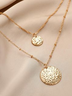 Details:Round \nStyle:Fashionable \nGender:Women \nMaterial:Zinc Alloy \nColor:Yellow Gold \n Seashell Pendants, Gold N, Necklace For Women, Layered Necklaces, Double Layer, Zinc Alloy, Sea Shells, Womens Necklaces, Gold Tones