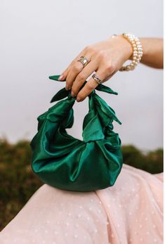 NEW Color🔥 Only 3 bags in this beautiful green color! Small satin bag with knots. Stylish small handmade bag that is suitable for any event. Bag with bows is soft, closes with a magnetic button. This knotted bag is made in a vintage style based on the Japanese technique of tying a silk women's scarf into a handbag. Elegant small woman bag is very roomy - fits a phone, wallet, keys, makeup. Perfect wedding purse. The handbag can be sewn from satin or velvet. I have a huge selection of colors, mo Satin Purses, Japanese Knot Bag, Big Handbags, Purple Handbags, Japanese Bag, Woman Bag, Green Handbag, Wedding Purse, Party Purse